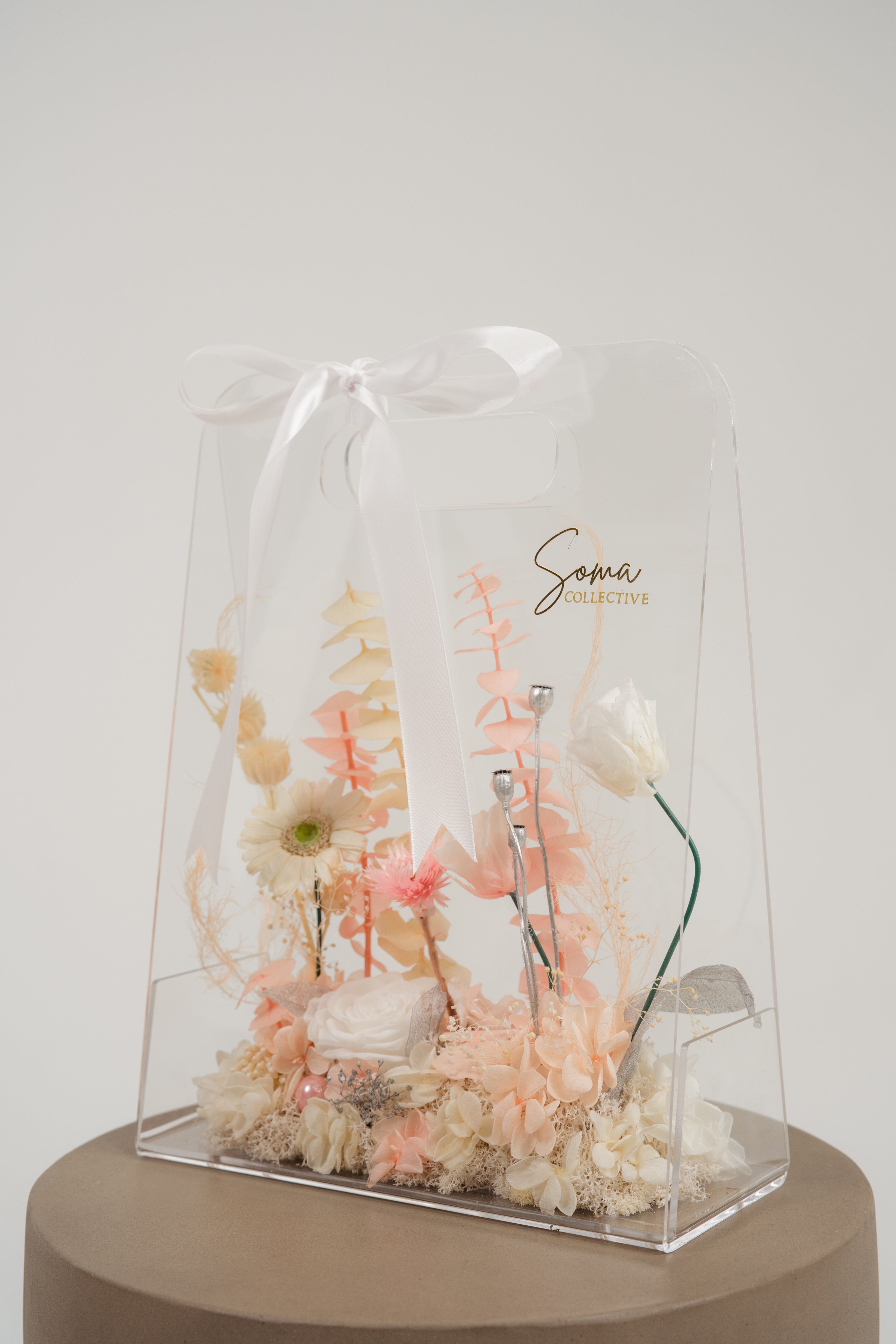 Acrylic Handheld Florals - Pink & White